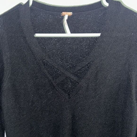 Free People classic black knit sweater‎ tunic size small - Picture 3 of 8